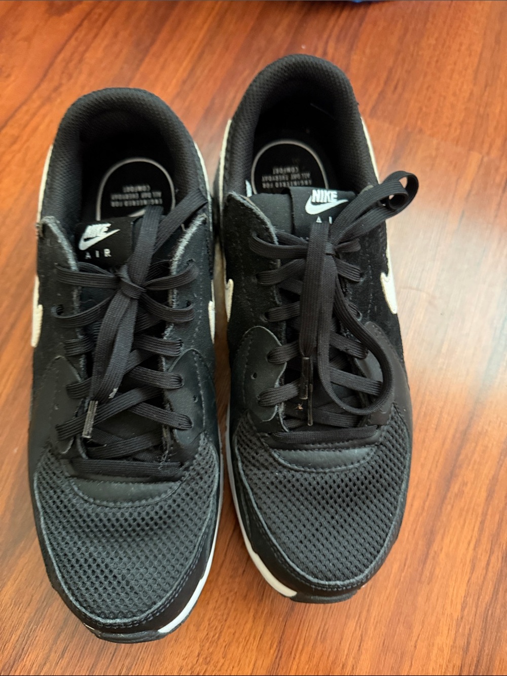 Nike womens Black and White Low-Top Sneakers